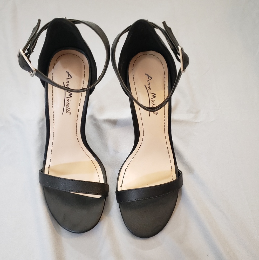 Shoes - Picture 2 of 5